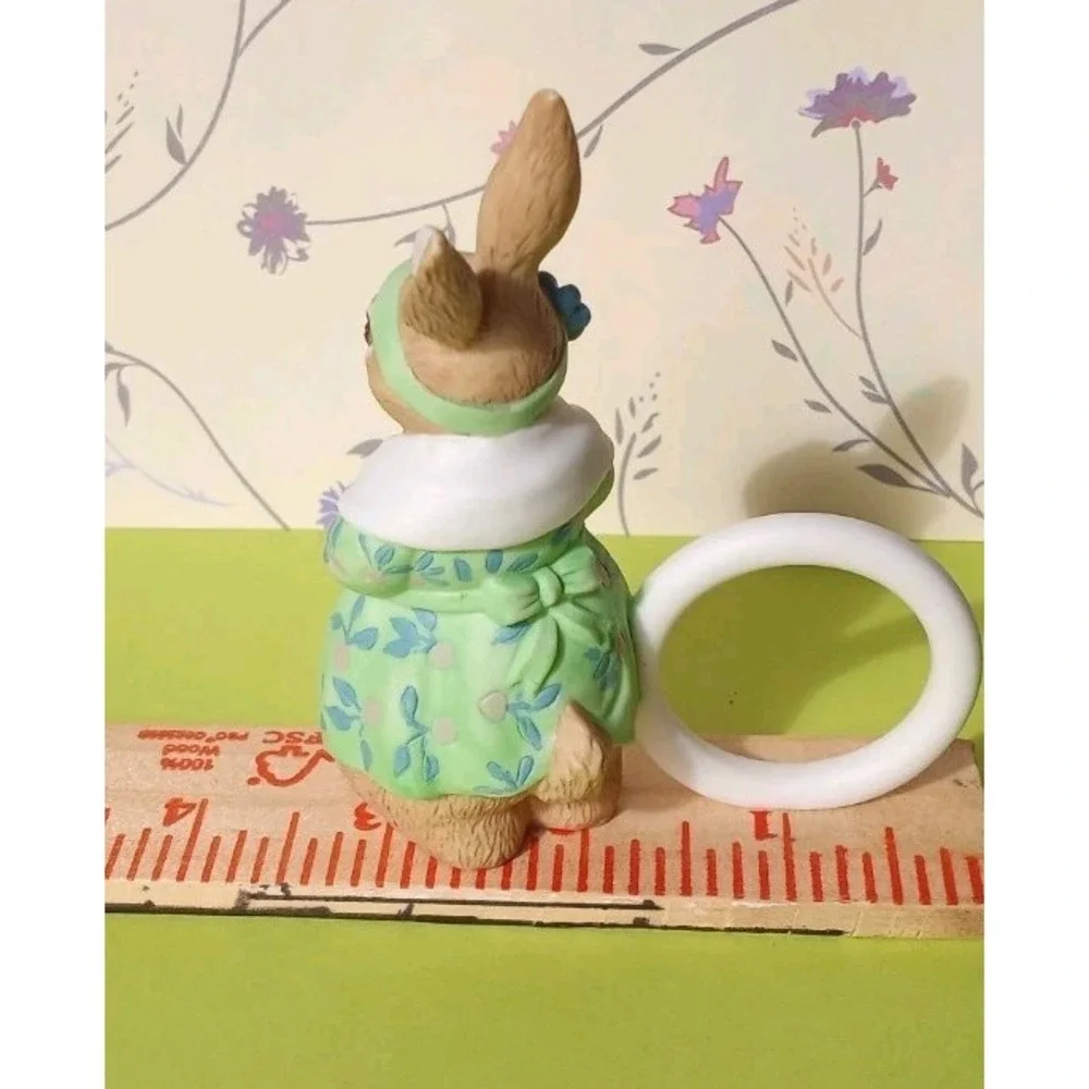 Vtg Bunny Rabbit Napkin Rings Boy‎ Girl Easter Spring Table Decor 4 pc Bisque